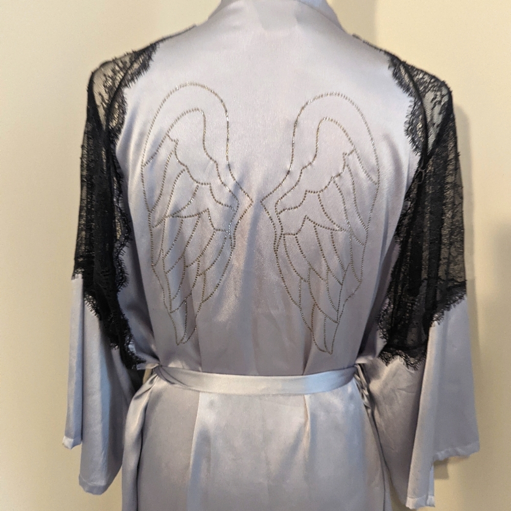 RARE NWT victoria secret angel wings bling satin purple & black robe size M/L